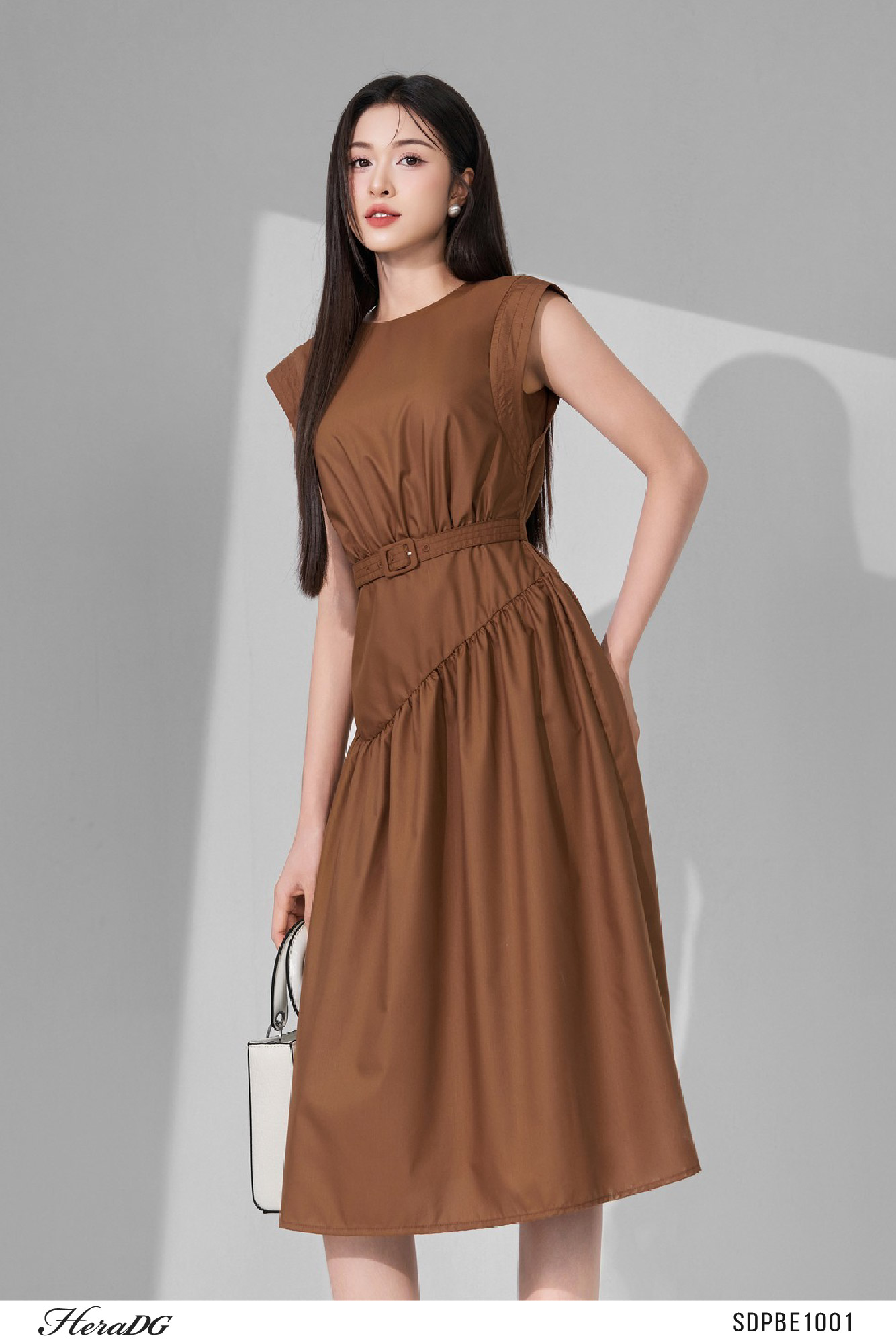Ảnh của Đầm xoè cổ tròn